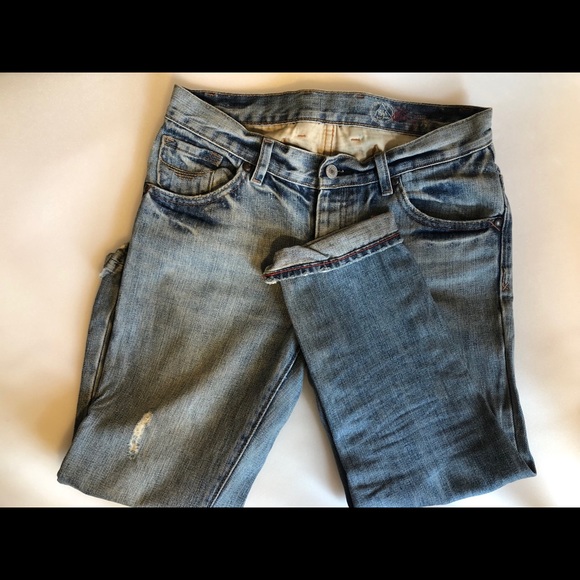 Light blue jean capris - Picture 3 of 3